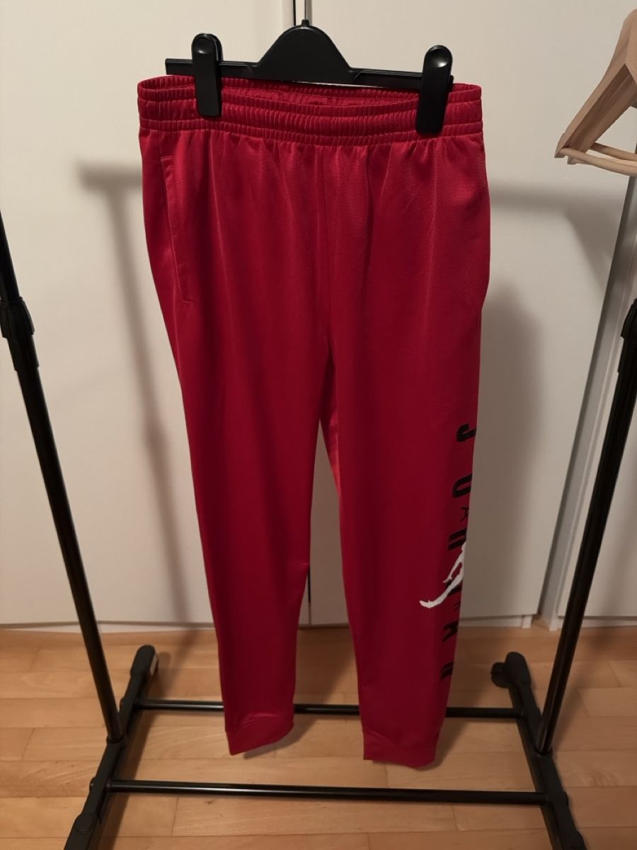 Jordan Pantalons: Jordan pantaloni  – D'occasion à Sementina par bru_vpp5