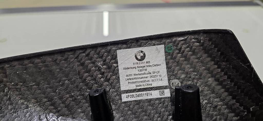 Alle Autoersatzteile: BMW Aussenspiegelkappe Carbon  – Gebraucht aus Gossau ZH von BMW-PerformanceG80 3