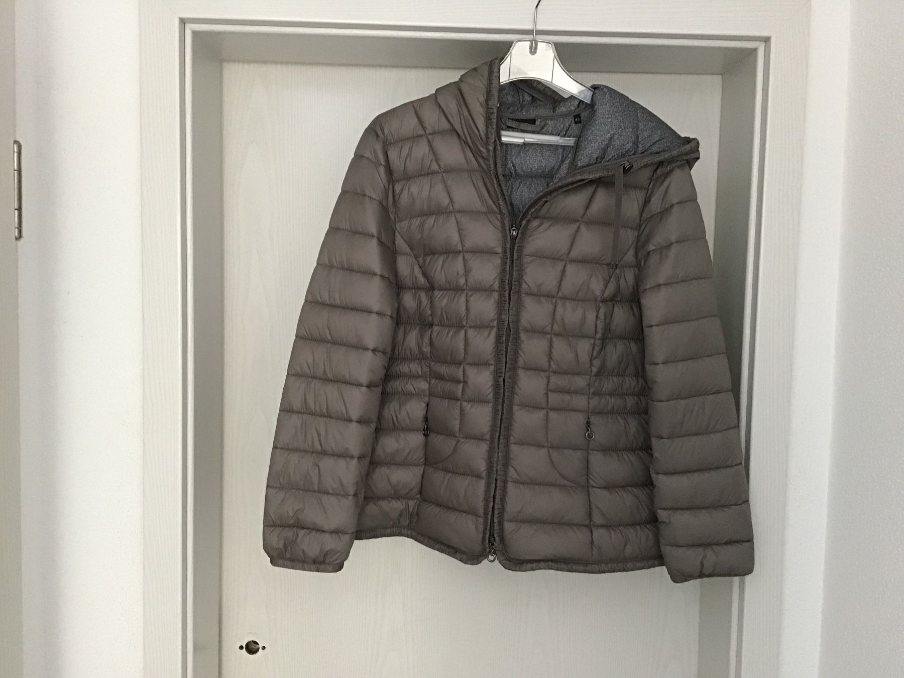 Bonita Jacken: Winterjacke mit Kapuze  42 – Neu (gemäss Beschreibung) aus Trimbach von Mery70