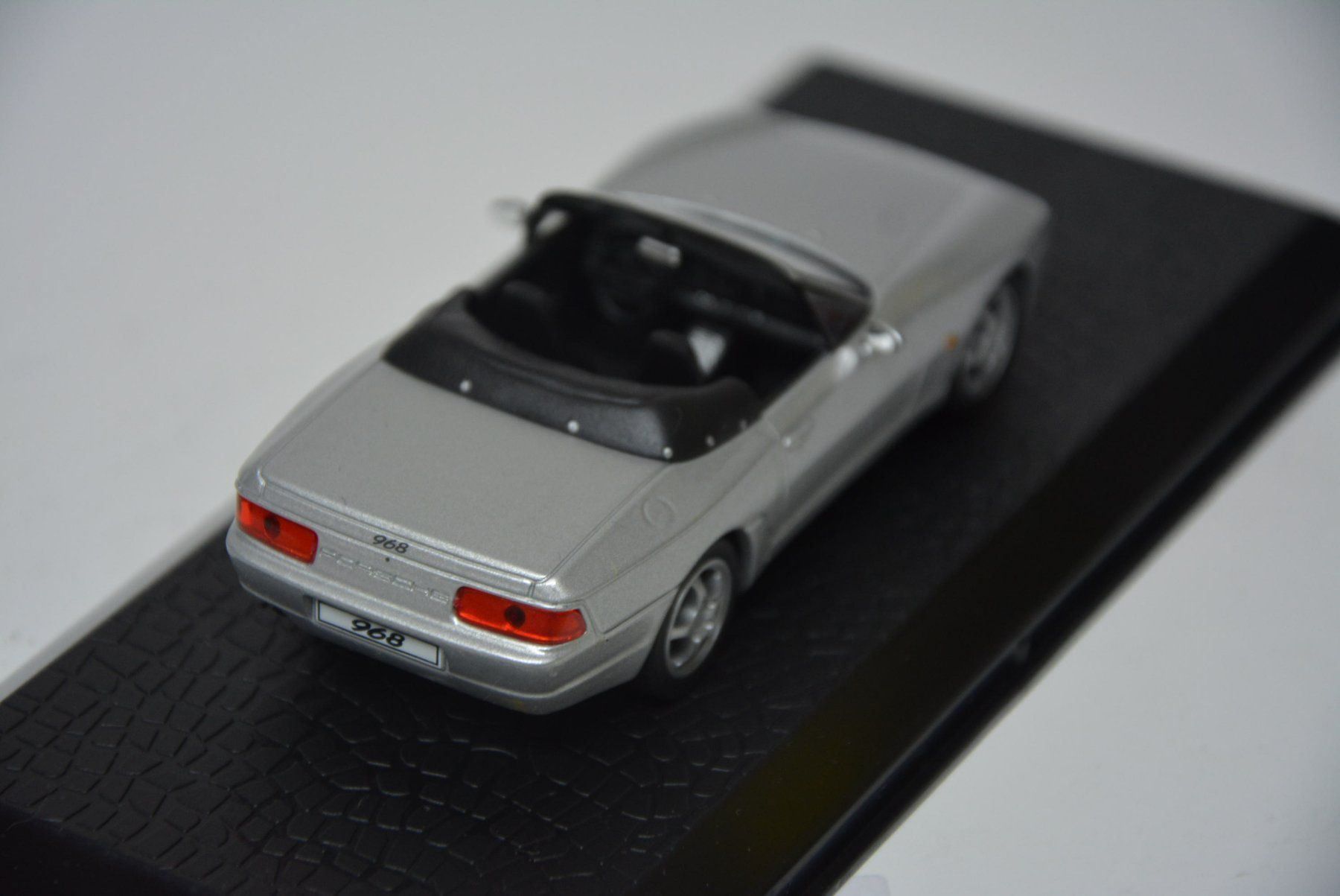 Porsche Modellini d'auto: Porsche 968 Cabrio 1993 , 1:43 – Nuovo (secondo la descrizione) da Goldach venduto da Feivel9 6