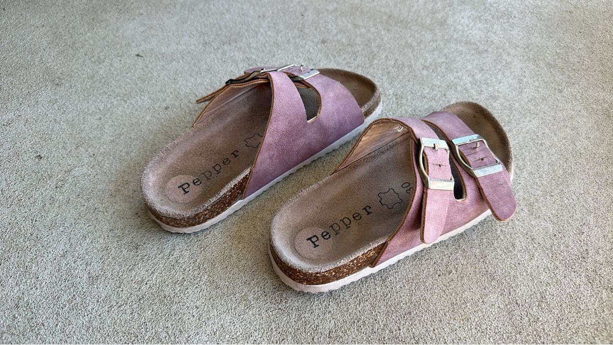 Scarpe per ragazze: Pepper Lavender Leather Sandals - EU 30 - Summer Ready! – Usato da Zumikon venduto da don_2sy6