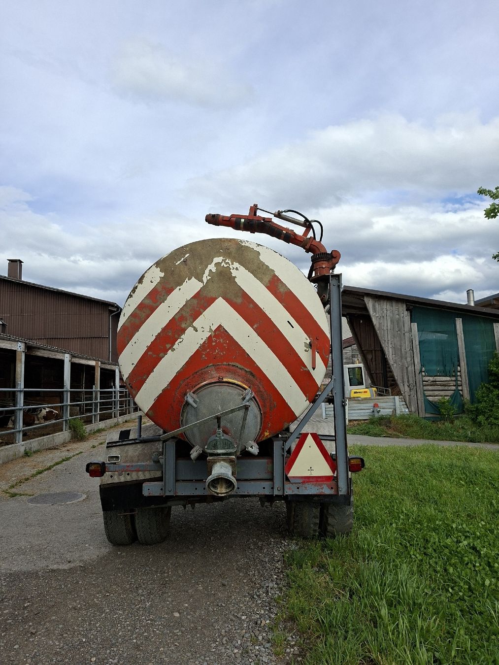 Alle Maschinen: Güllefass 8m3 – Defekt aus Fehraltorf von mar_2ff6 2