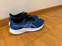 Asics Jungen Turnschuhe Gr. 34 blau