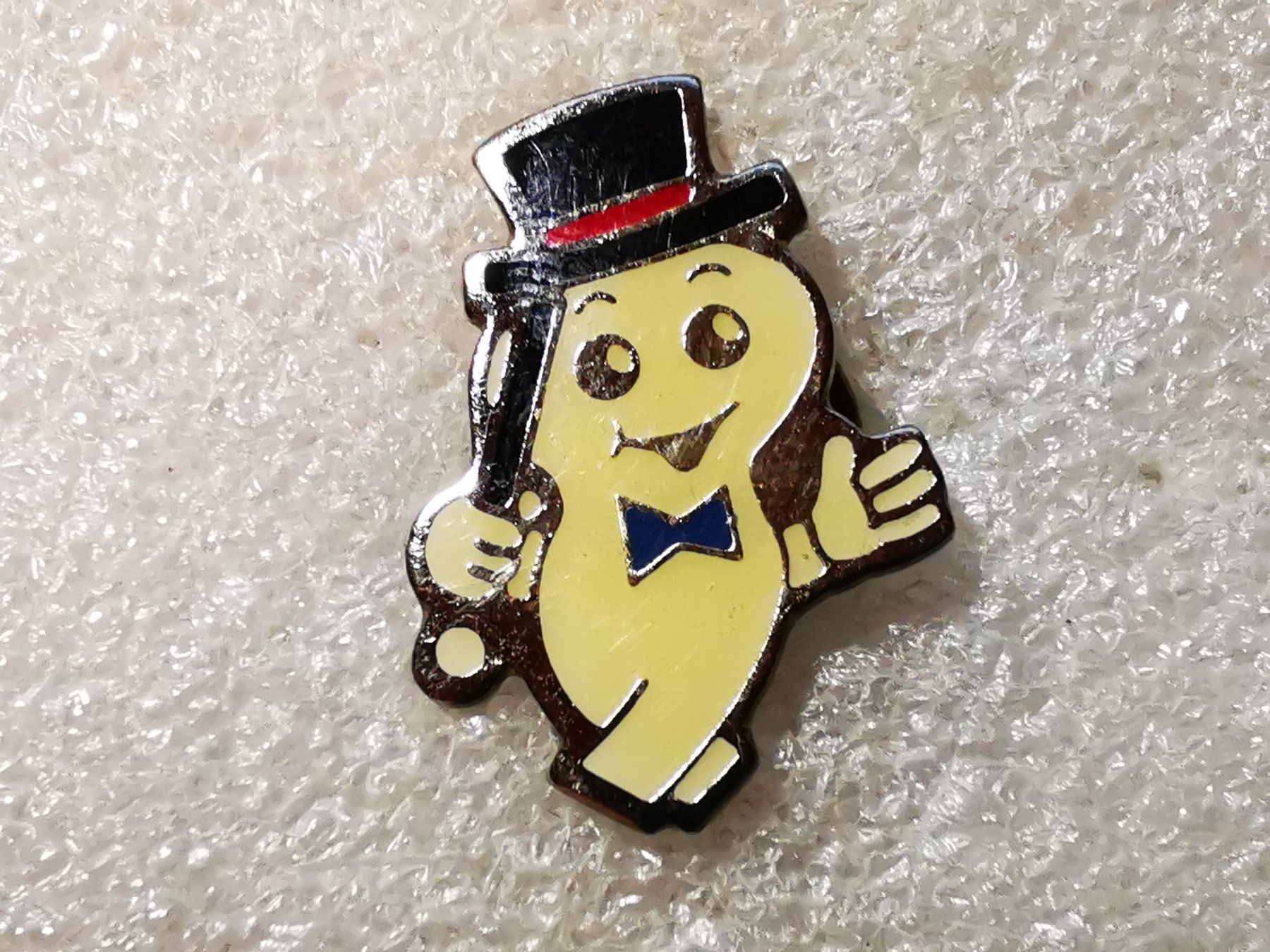 Placchette & Badge: Ansteckpin 68: Maga Bio – Usato da Oppligen venduto da Pin-Fall-Shop