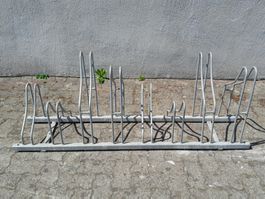 Fahrradständer / Veloständer, wechselseitig, total 8 Fahrr.