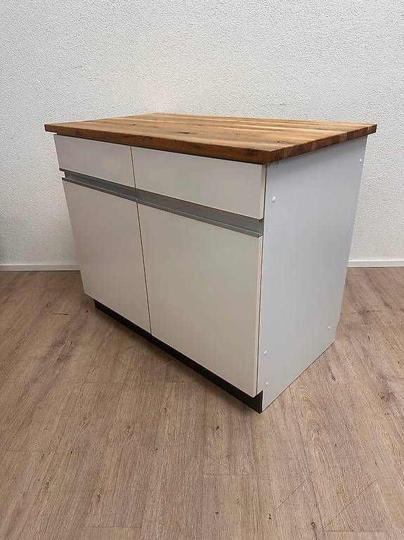 Kommoden: Küchen-Sideboard Weiß mit Holzabdeckung & Stauraum – Gebraucht aus Obernau von Arche_Noah_Brocki 3