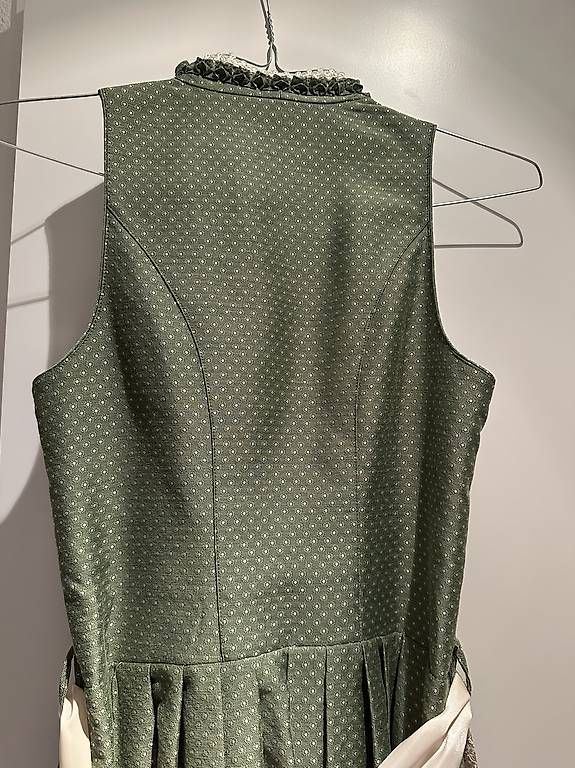Vestiti: Dirndl – Usato da Kilchberg ZH venduto da cochianco 3