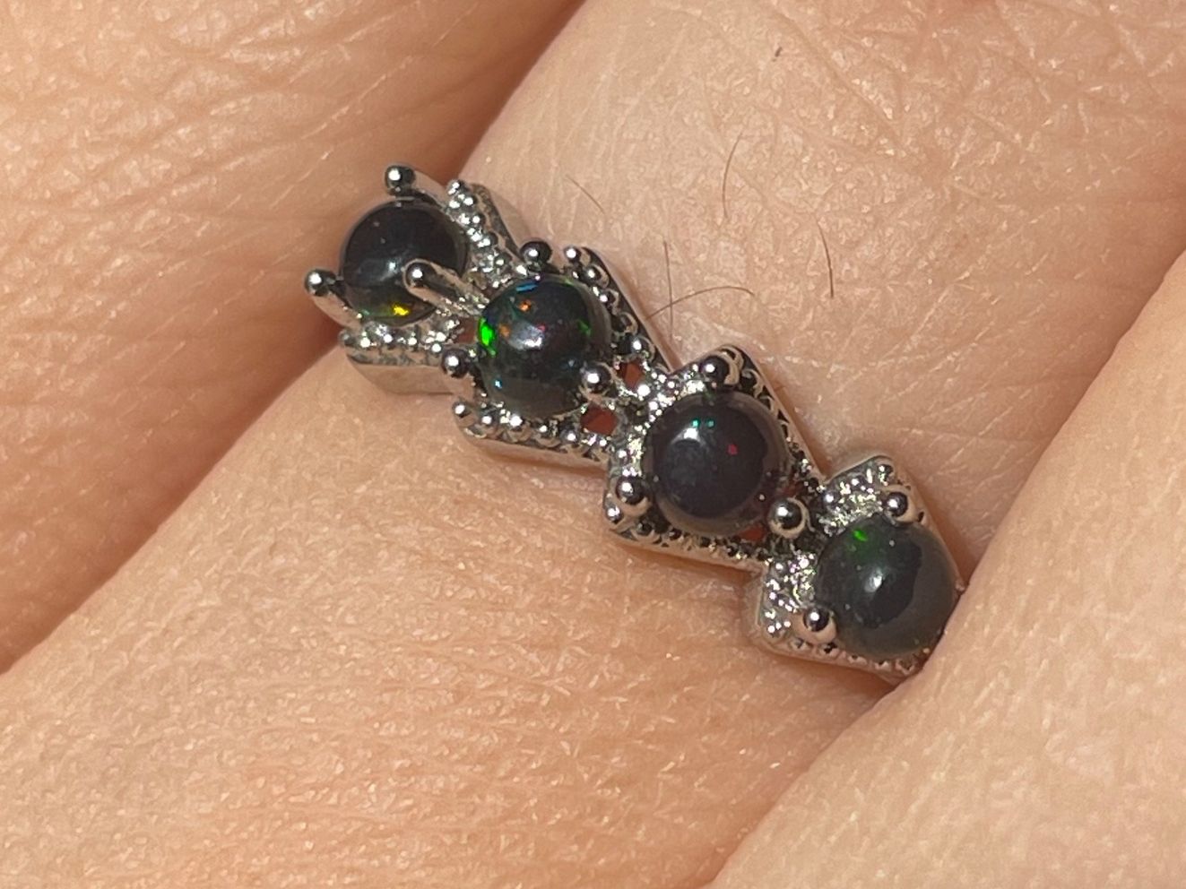 Bagues: Echter Australischer Opal – Edelsteinring – Neuf avec emballage d'origine à Schiers par sisikristall