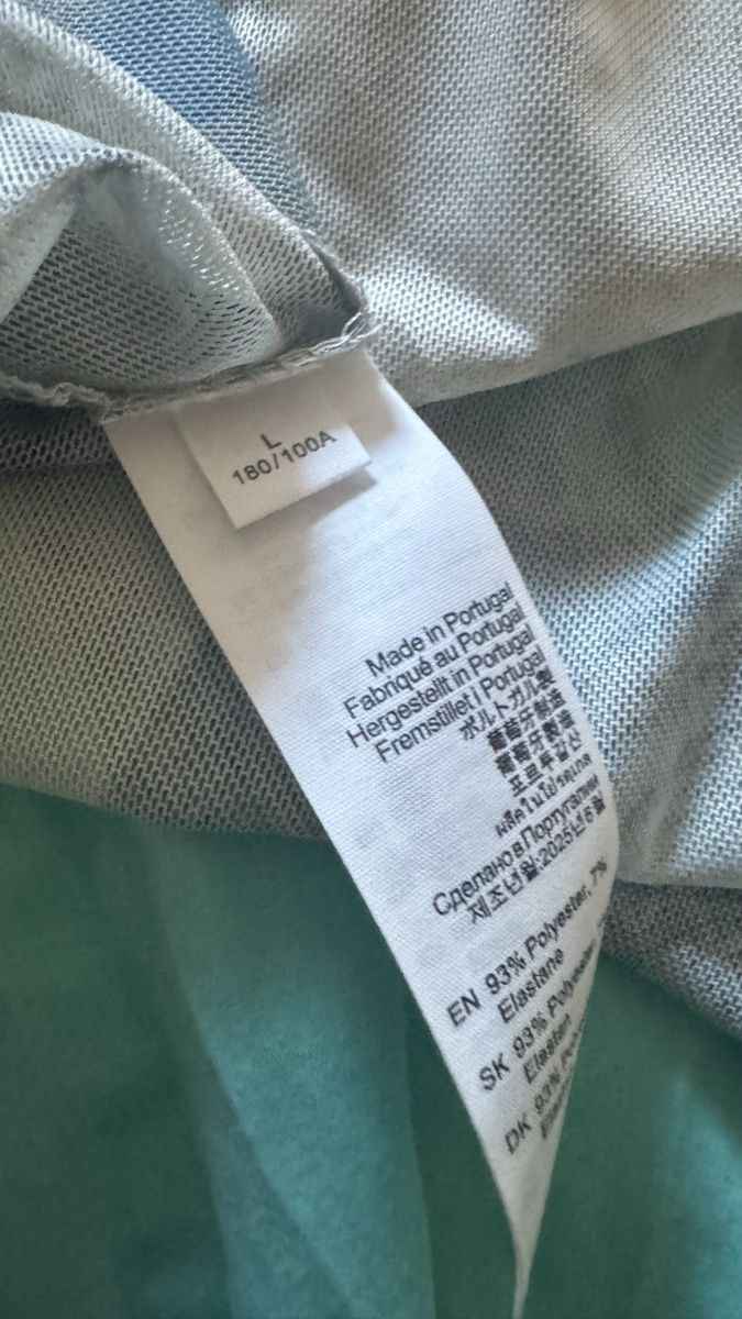 Acne Studios T-shirt: ACNE STUDIO T-Shirt GR 38-40 – Nuovo (secondo la descrizione) da Luzern venduto da TENDIMO 4