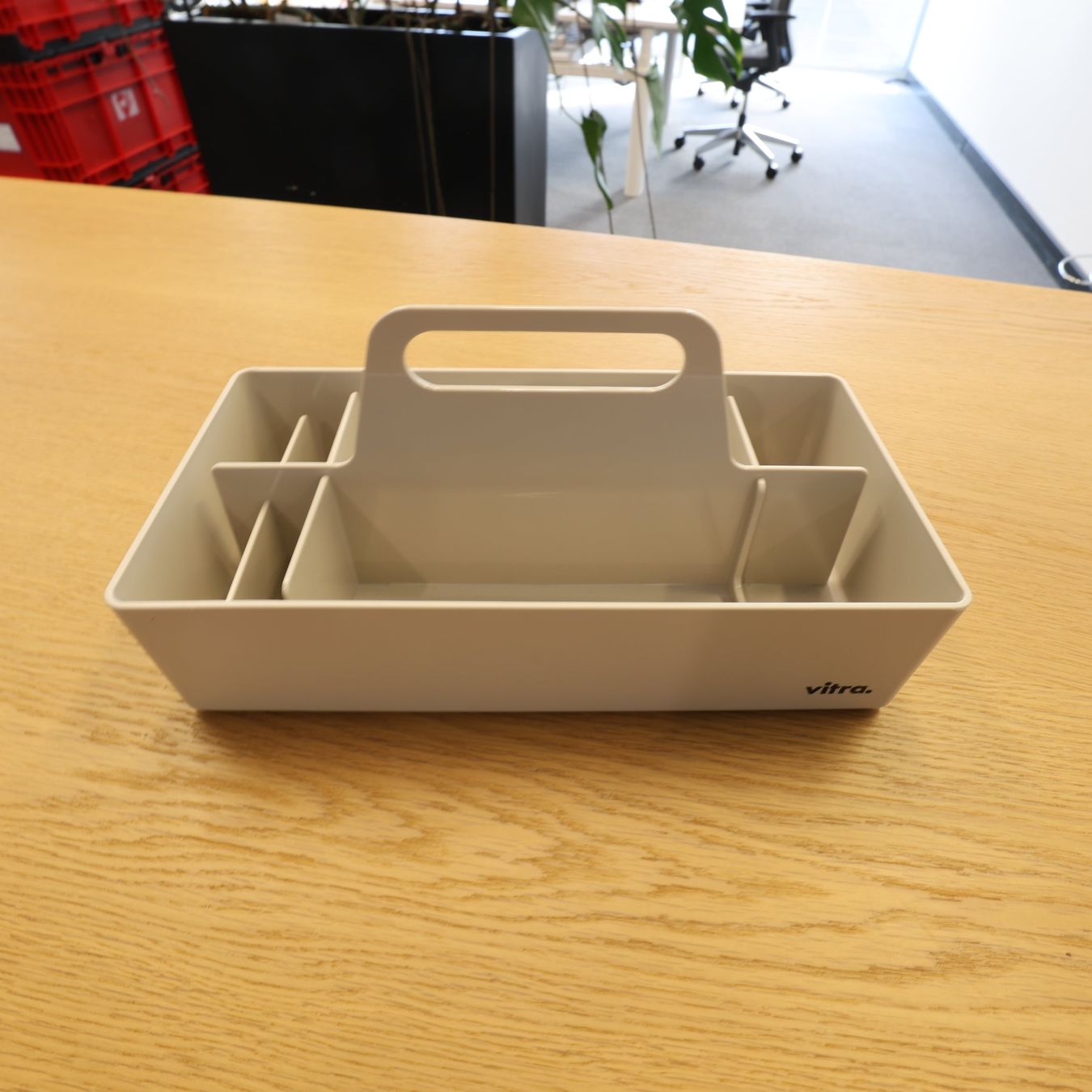 Contenitori & Simili: Vitra Toolbox Aufbewahrungsbox, Beige – Usato da Affoltern am Albis venduto da Zapro 3