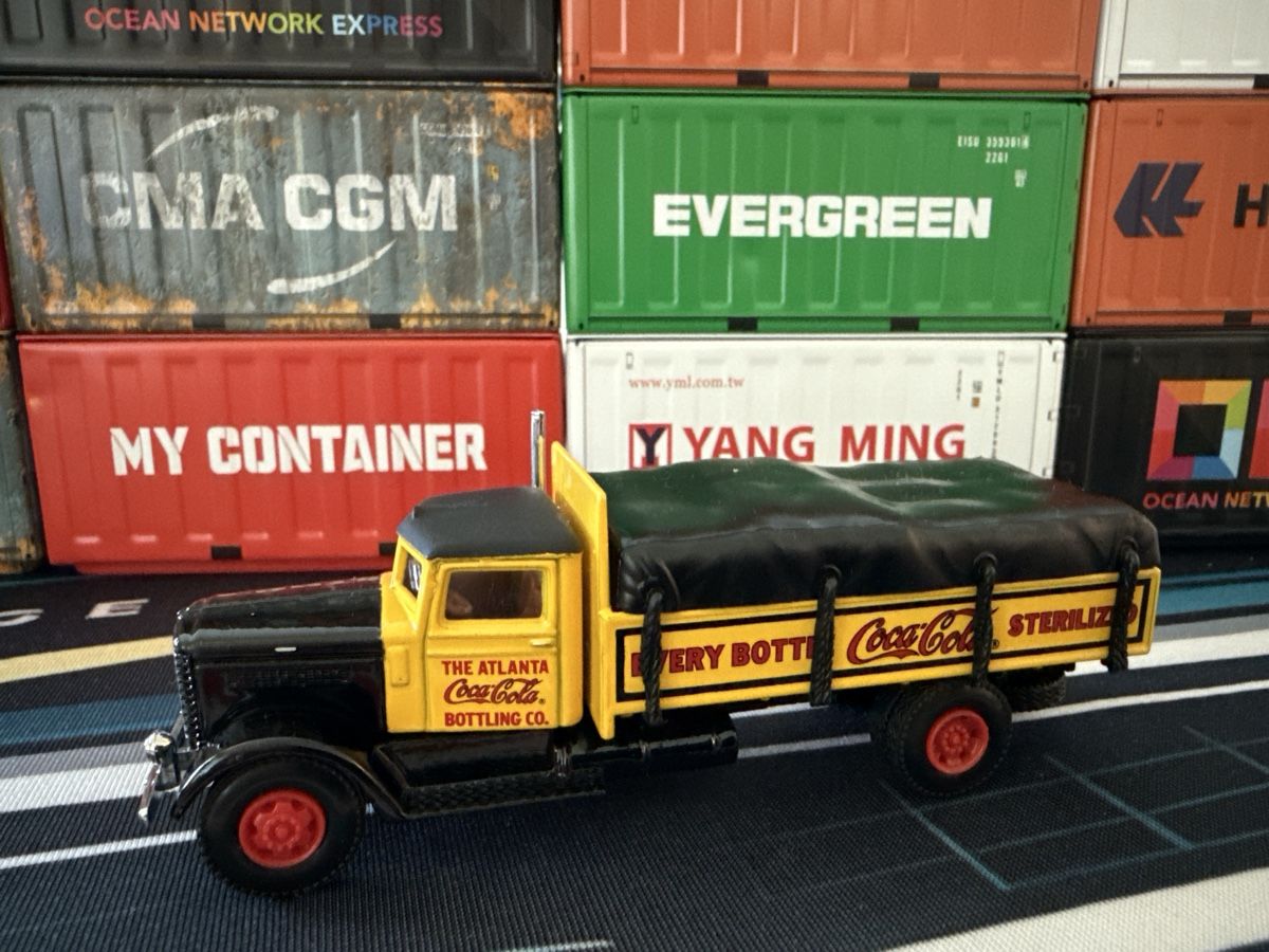 Coca-Cola Modellini d'auto: Coca-Cola LKW Oldtimer 1939 – Usato da Basel venduto da Zomeg