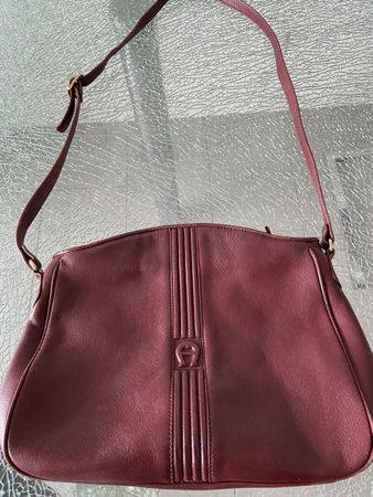 Schöne Etienne Aigner Nappaleder Tasche