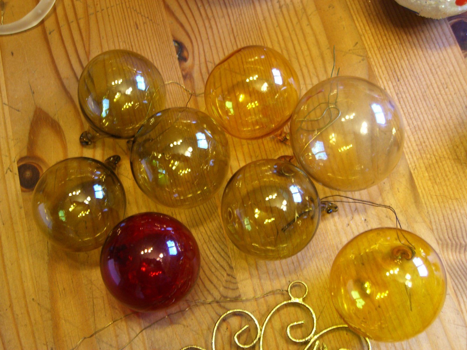Tutte le decorazioni: z.T. alter Weihnachtsbaum Schmuck – Usato da Winterthur venduto da Ghandi5 5