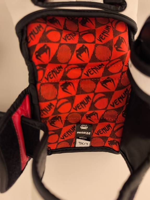 Sonstige Accessoires für Herren: Venum Boxhandschuhe – Gebraucht aus St. Margarethen TG von andi.h 2