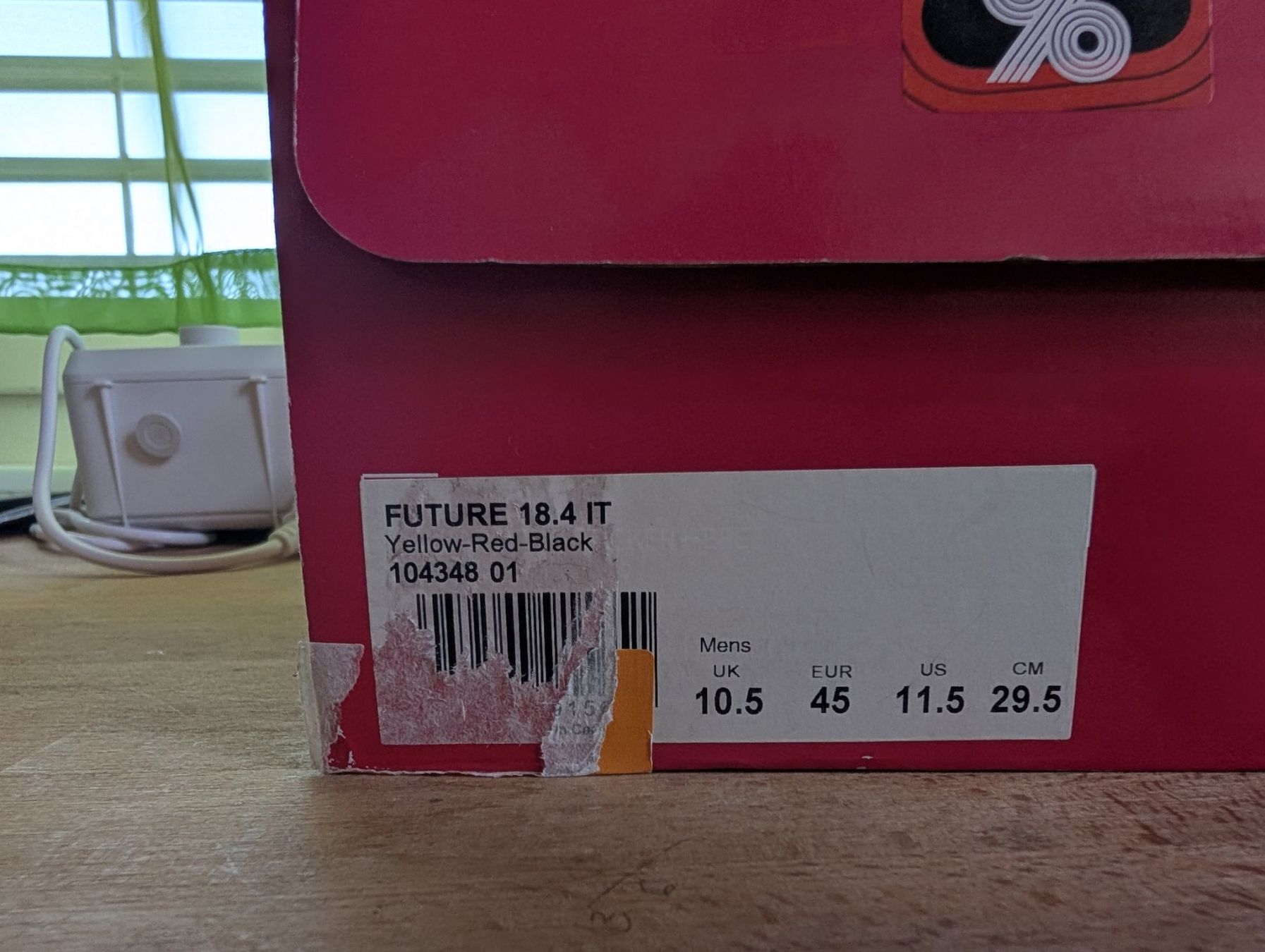 Puma Scarpe da uomo: Hallenschuhe Pum Future 18.4 IT Gr. 45 – Nuovo e nell'imballaggio originale da Bern venduto da Fetteperson