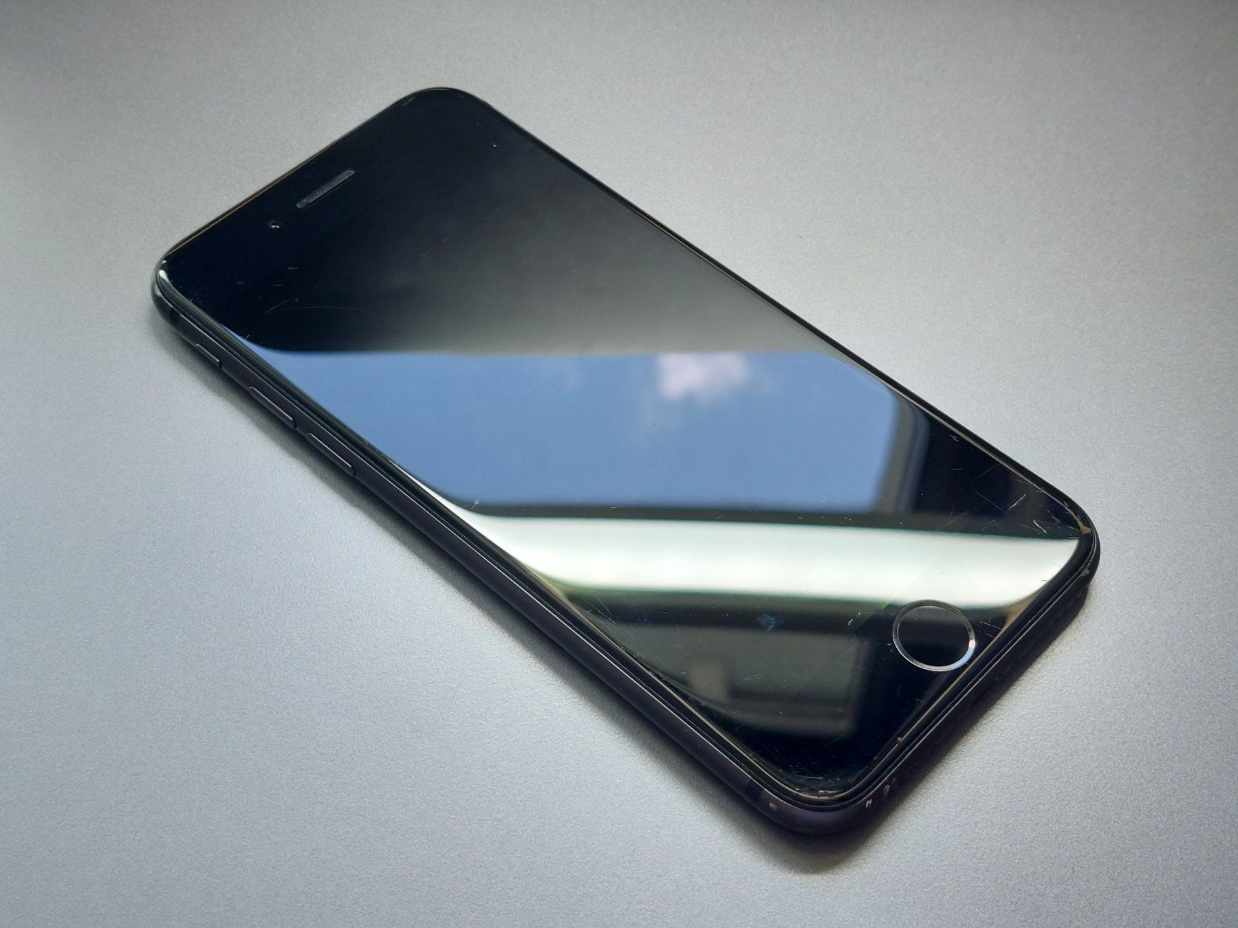 Apple Handys / Smartphones: iPhone 8 64gb, 93% Akku – Gebraucht aus Pfäffikon SZ von max_5ylc 3