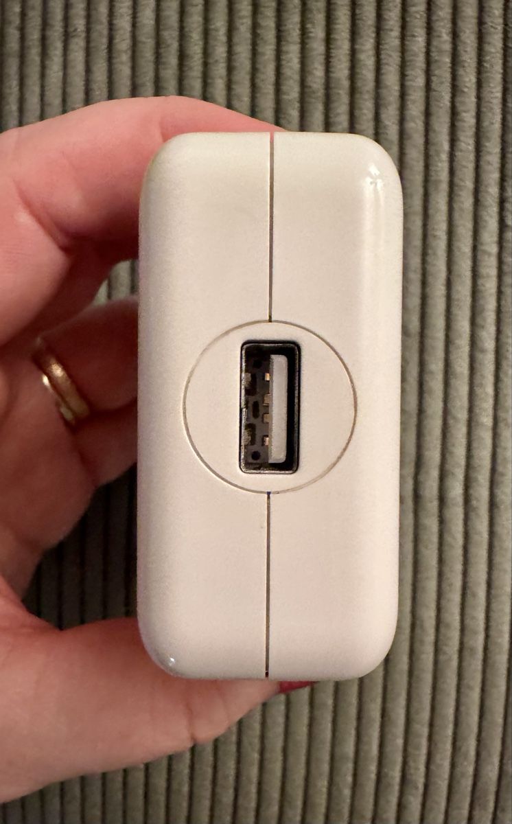 Apple Unità & Adattatore: Apple iPod USB Power Adapter A1102  – Usato da Niederwangen BE venduto da Schatam 1