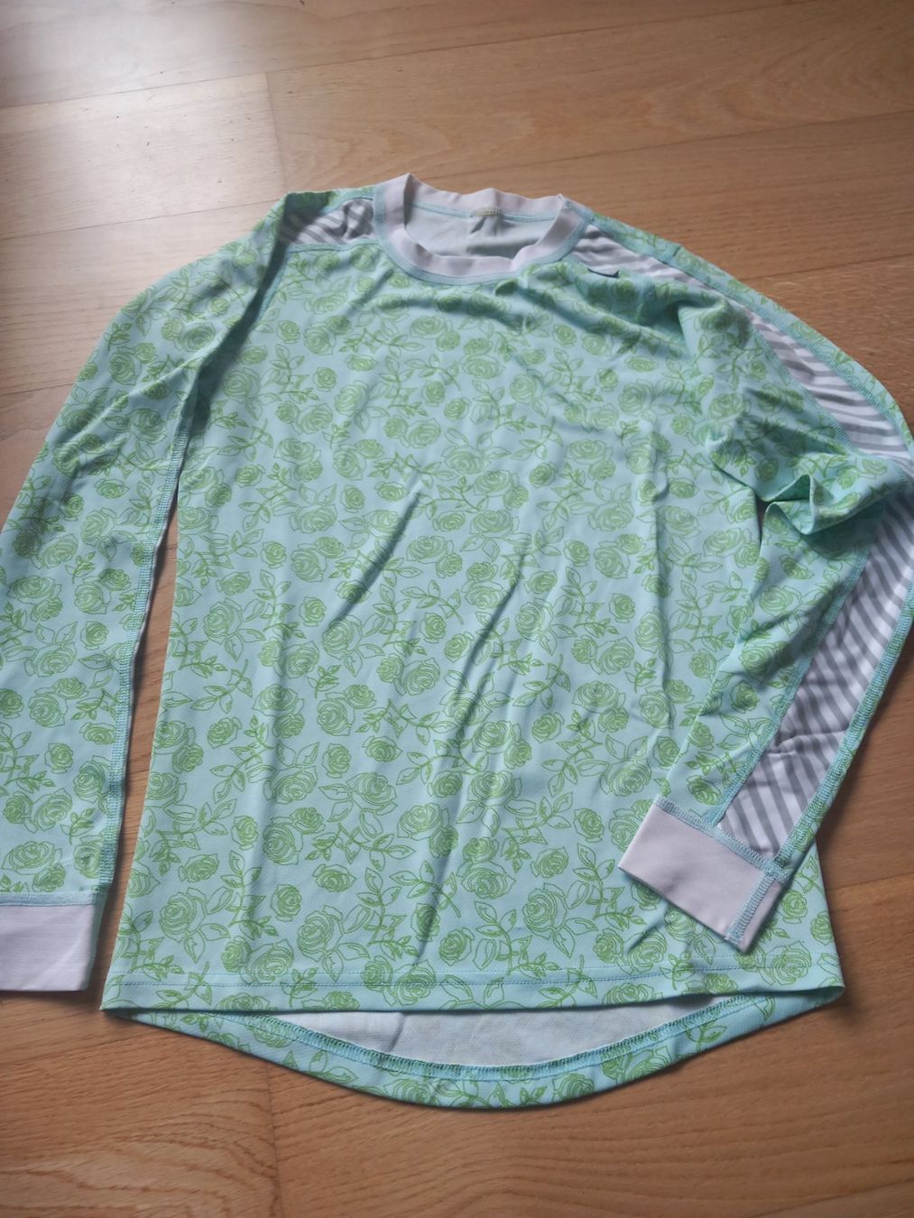 Canottiere & Pantaloni: Maglia tecnica Helly Hansen S – Usato da Motto (Blenio) venduto da Vale.L85