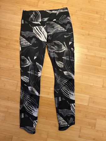 Nike Damen Sport Leggings Grösse S