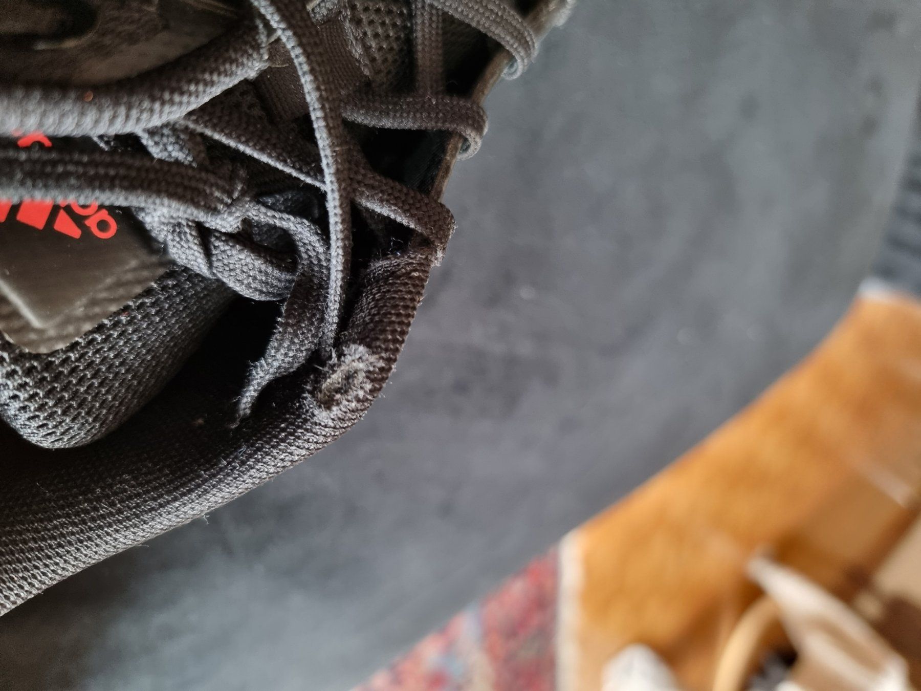 Adidas Chaussures hommes: Adidas Schuhe gr 39 – D'occasion à Interlaken par NataliiaS 8