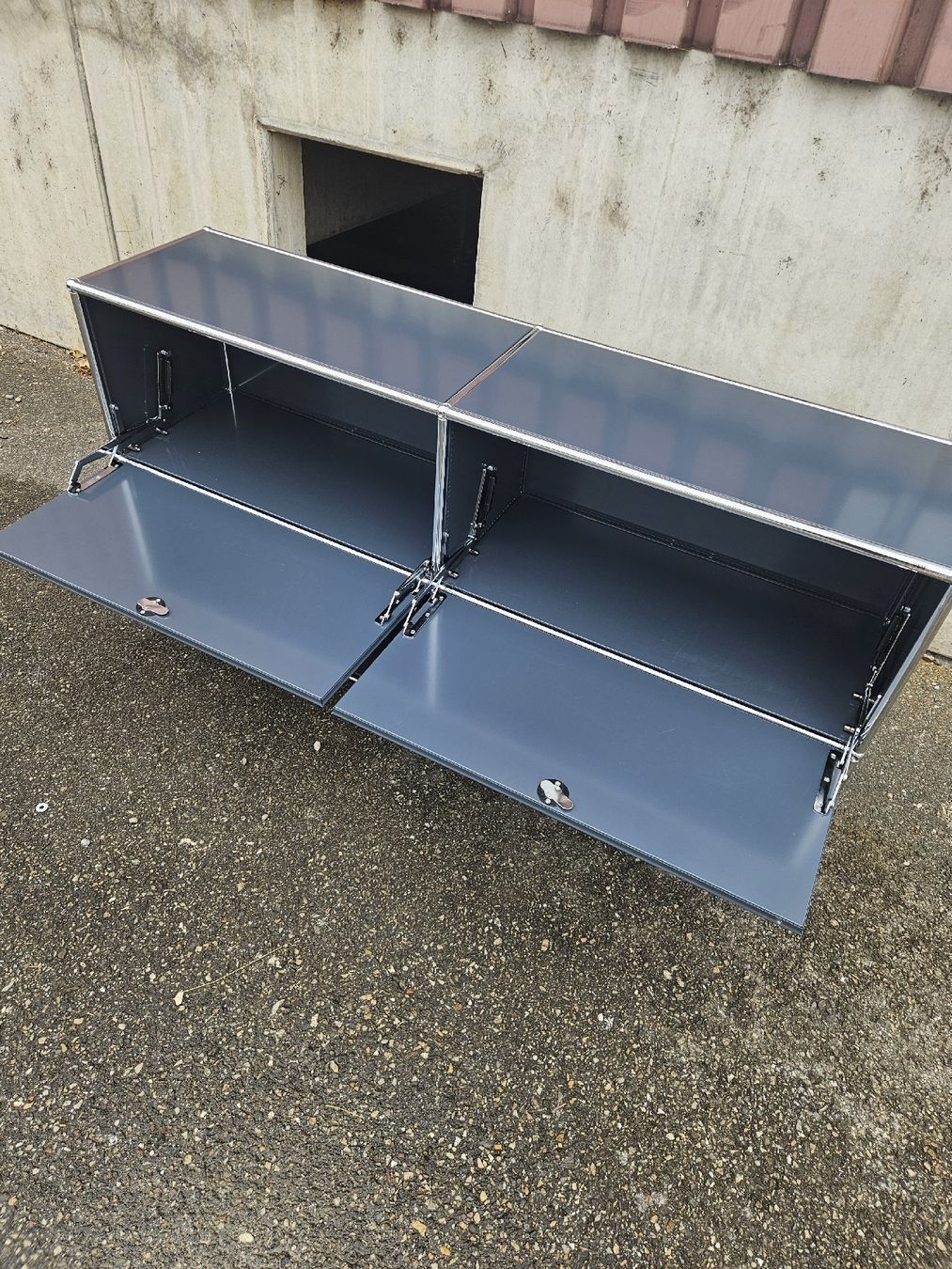 USM Scaffali: Top Angebot USM anthrazit  – Usato da Brittnau venduto da Lexmark77 4
