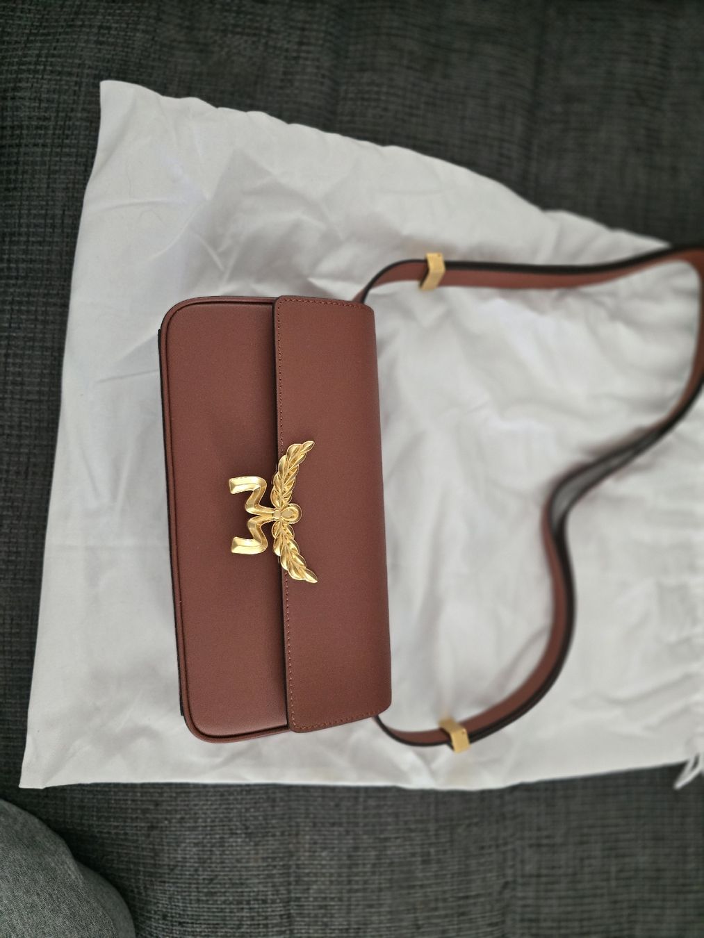 Mcm Borse da donna: MCM Schultertasche Small Laurel Coconut Shell neuwertig – Nuovo e nell'imballaggio originale da Landquart venduto da eni444 1