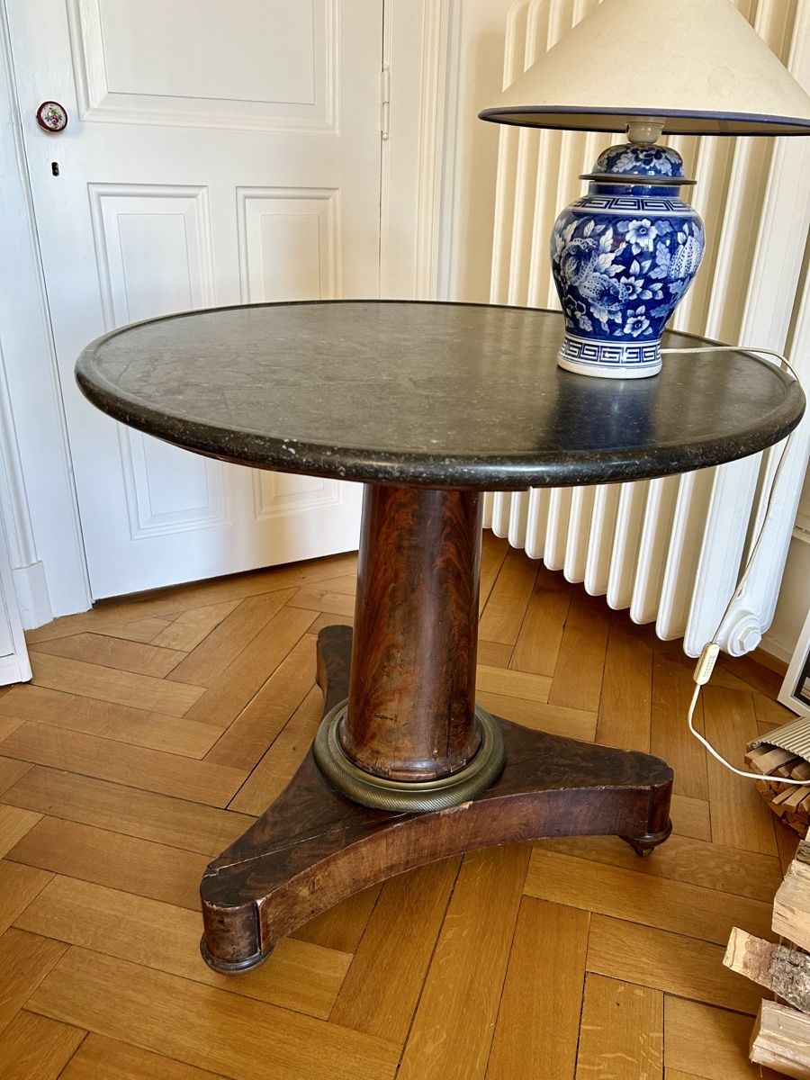 Tavoli: Gueridon Louis Philippe dessus marbre – Usato da Neuchatel venduto da qui_5zc2