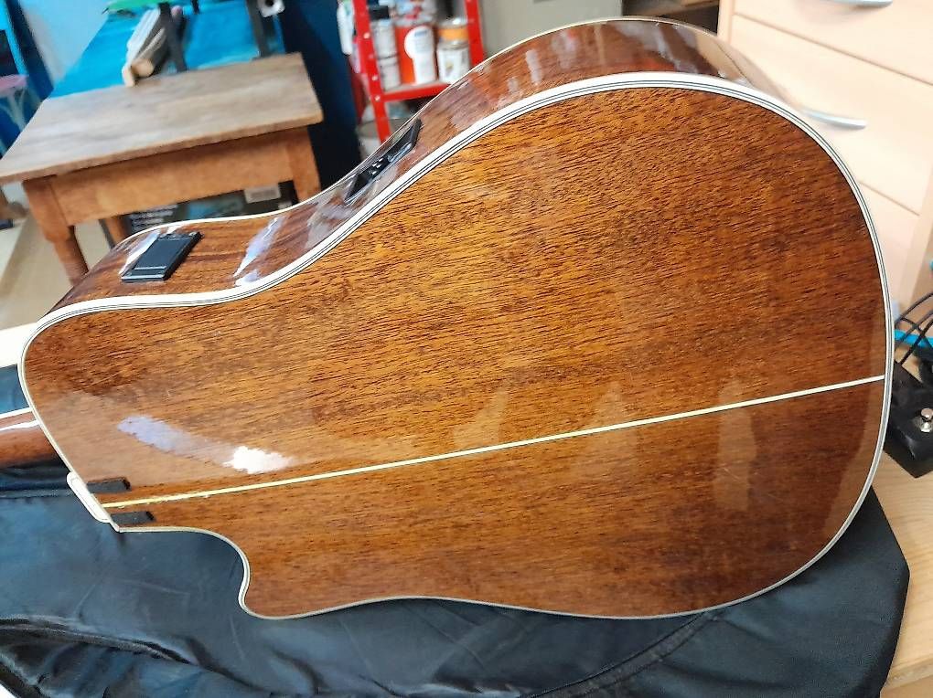 Strumenti musicali: Guitare Folk Venson – Usato da Lausanne venduto da EdwinBOSU 2