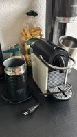 Nespresso Kaffeemaschine mit Milchaufschäumer