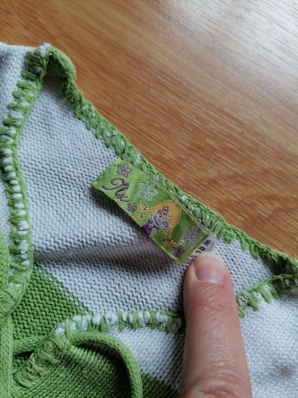 Pullover & Sweatshirts: Pullover Gr 18 Monate – Gebraucht aus Büttikon AG von Amineah 1