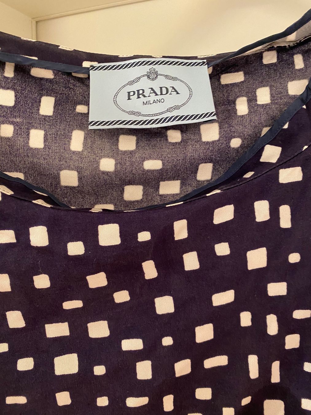 Prada Vestiti: Sehr schönes Kleid von Prada – Usato da Triesen venduto da vla_z6rh 2
