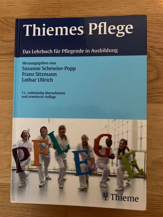 Thiemes Pflege - Lehrbuch Für Pflegende | Kaufen Auf Ricardo