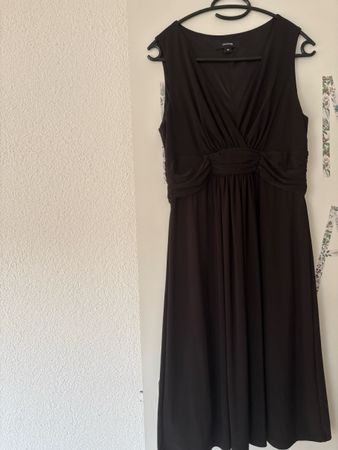 Comma Kleid schwarz ärmellos V-Ausschnitt Grösse 38