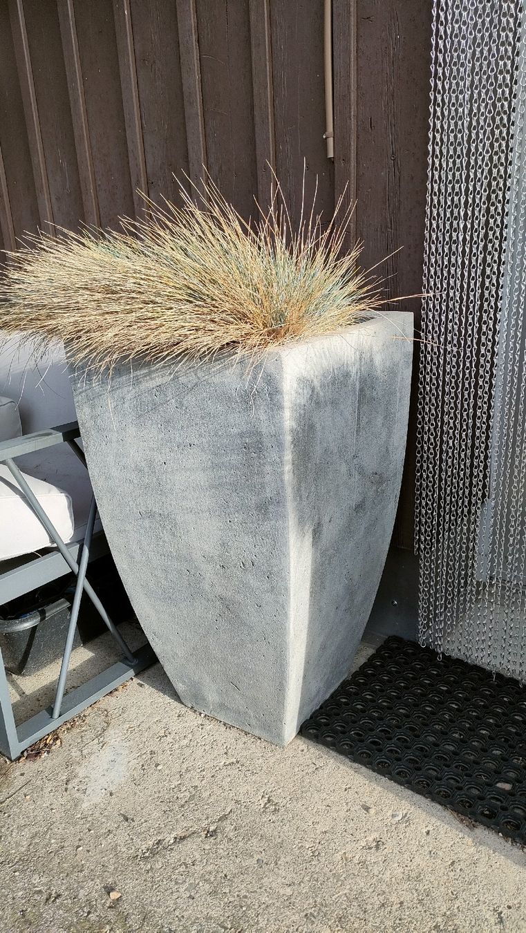 Vasi per fiori: Pflanztopf Blumentopf gross – Usato da Winterthur venduto da Sulai-one 1