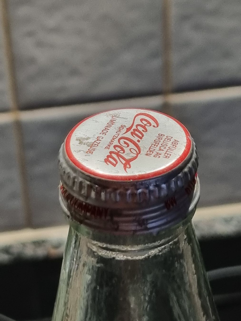 Coca-Cola Altro in Stoviglie & Bicchieri: Coke Flasche 1 Lt.Glas – Usato da Wiedlisbach venduto da rostbudeli 2