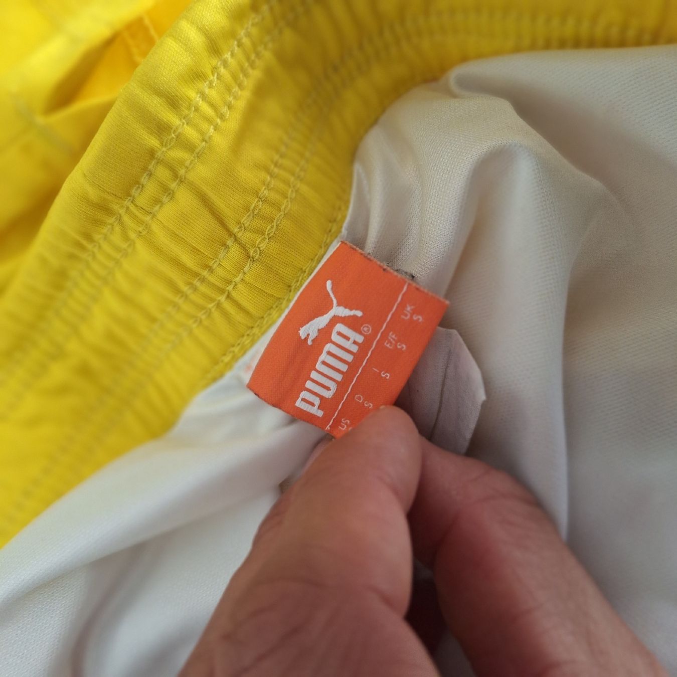 Leibchen & Hosen: puma bvb09 S  – Gebraucht aus Bellinzona von labottegadiElena 5