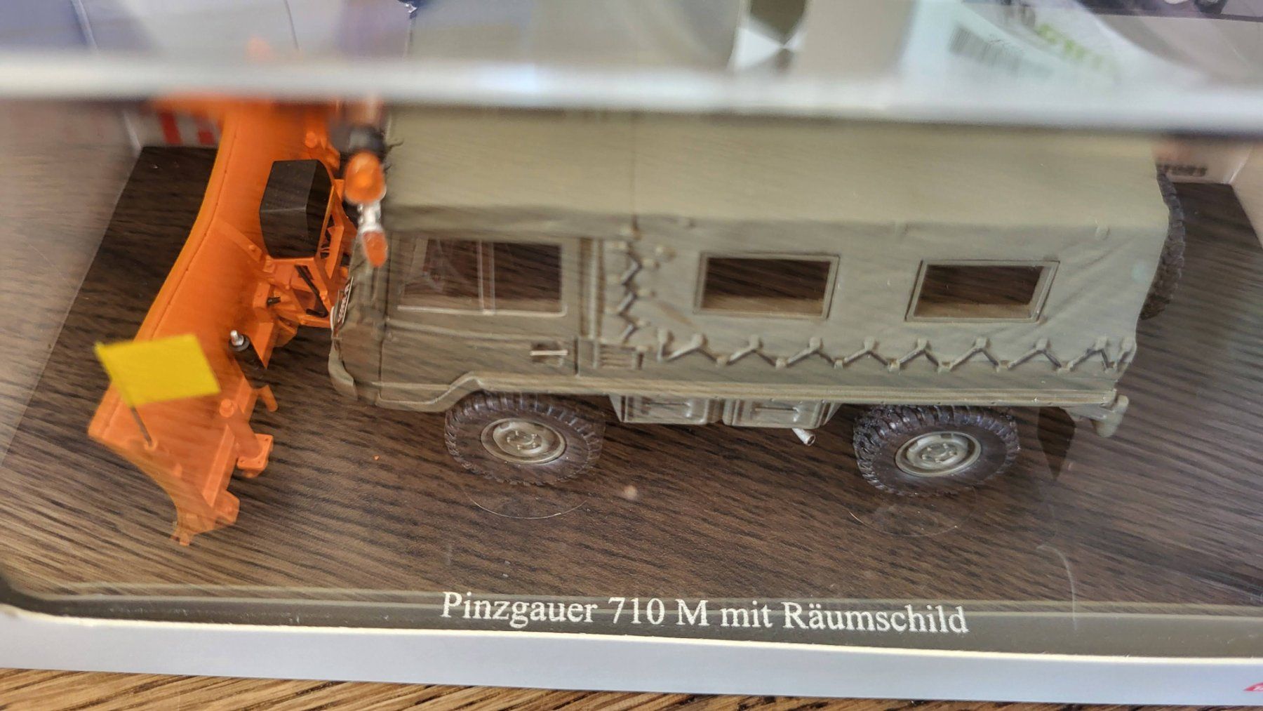 Modellini d'auto: Pinzgauer 710M mit Räumschild 1:43 ACE – Usato da Rothrist venduto da Juana5 2