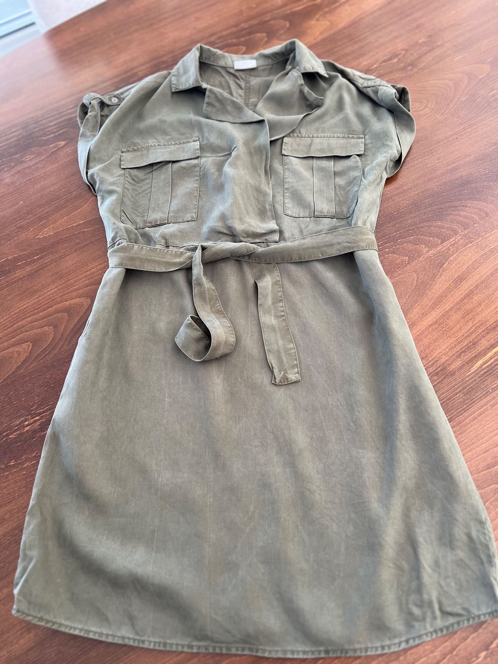 Kleider: Khaki Kleid im Safari-Stil, Gr. M perfekt für den Sommer! – Gebraucht aus Ebmatingen von Mistelu 2