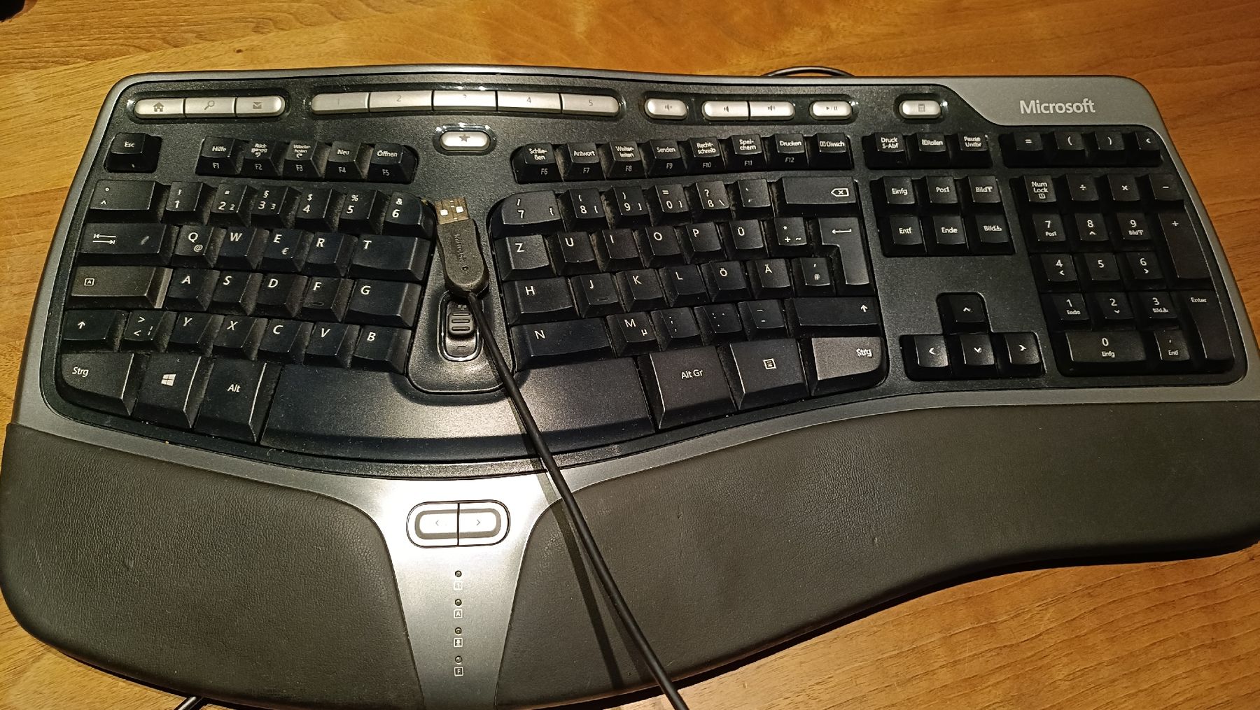 Tastaturen: Microsoft Ergonomische Tastatur – Gebraucht aus Willisau von mustanggti81