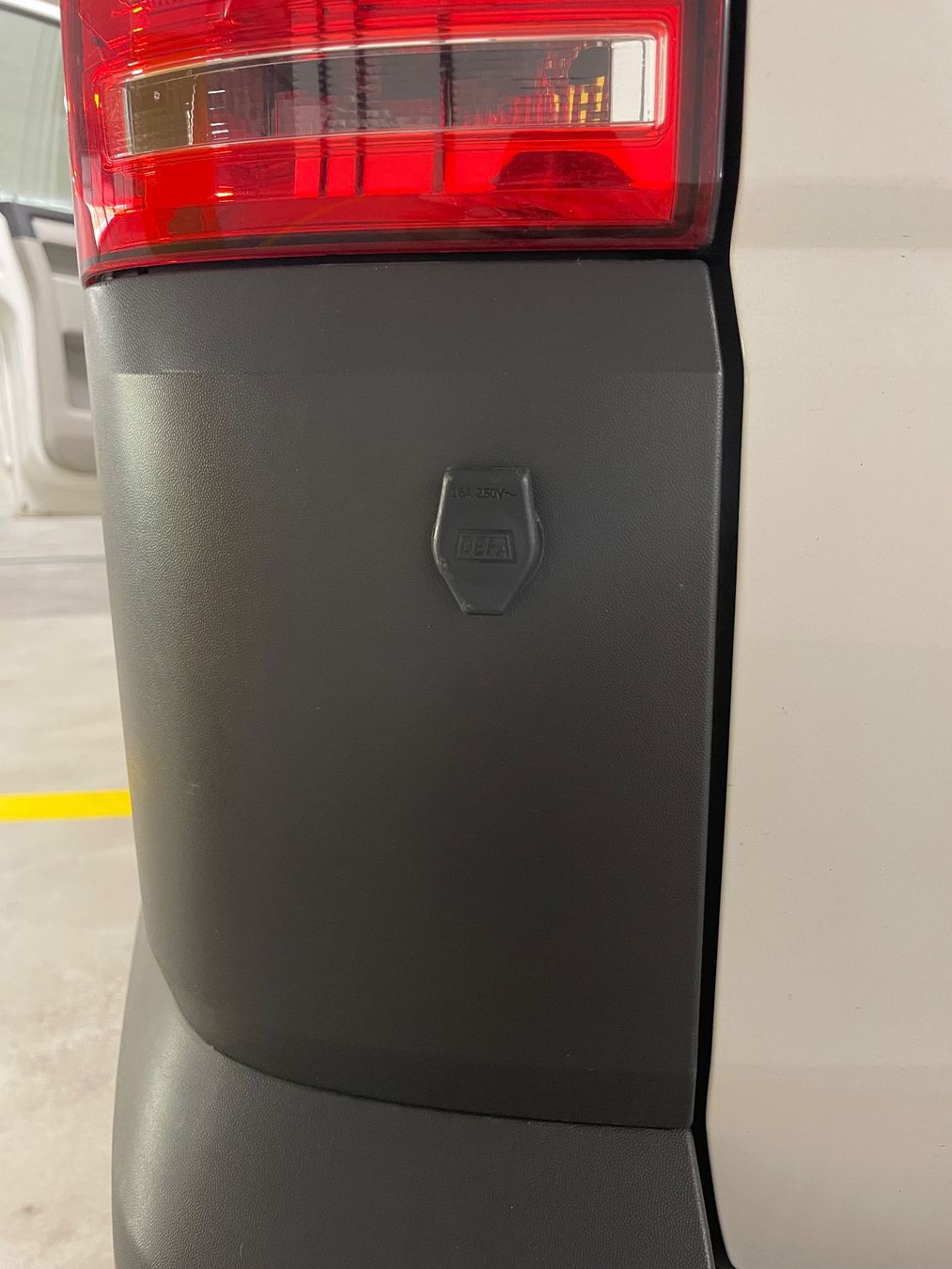 VW Véhicules de camping: Camper VW T6 zu verkaufen – D'occasion à St. Gallen par pas_7kqs 5
