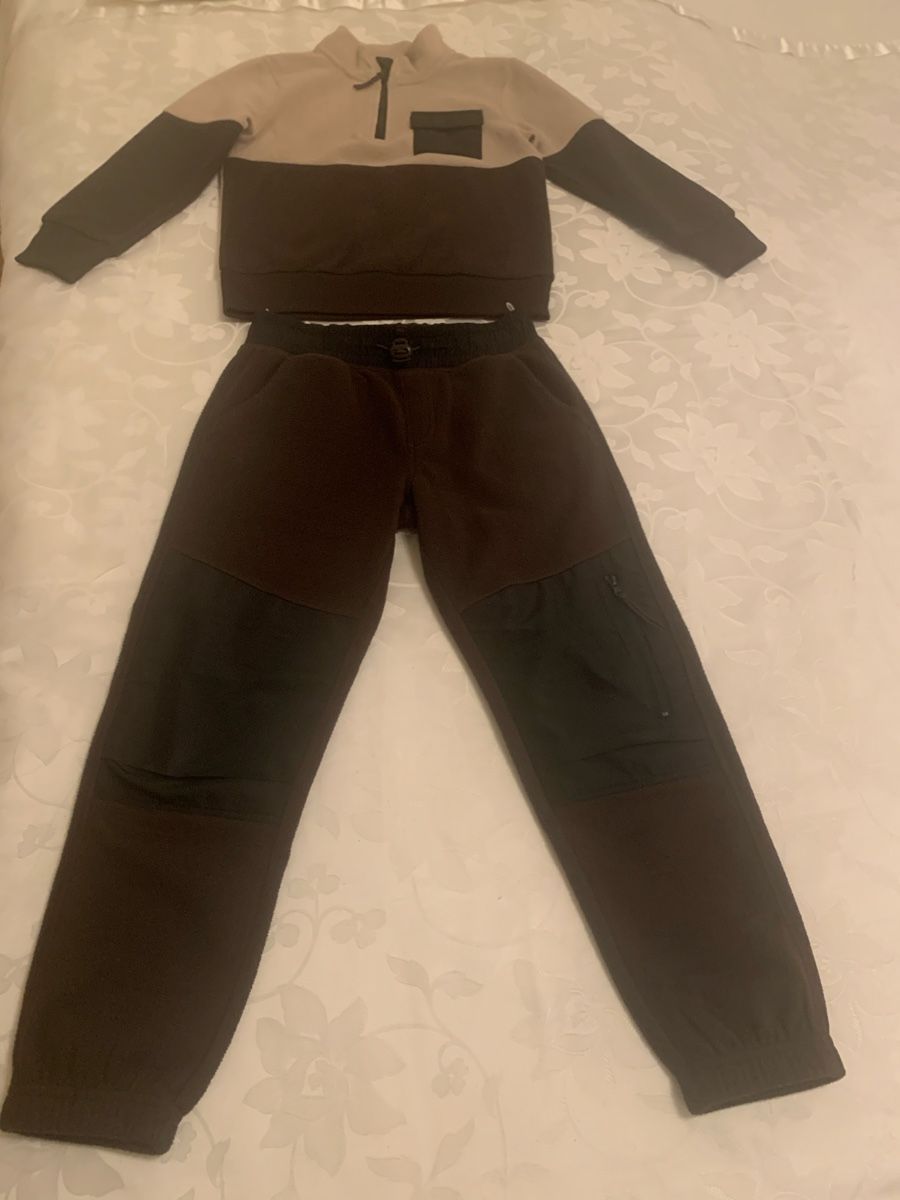 C&A Lotti & Set di vestiti: Trainer set – Usato da Basel venduto da Pardesi84