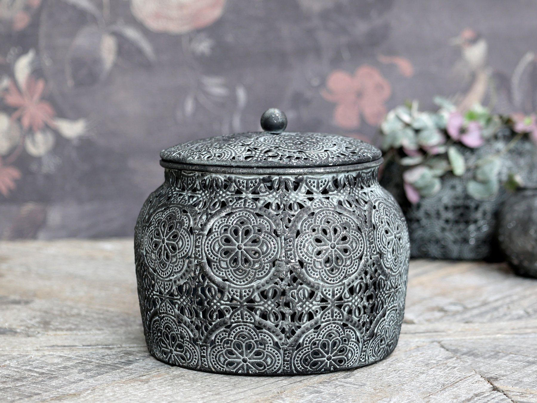 Altro in Decorazioni & Accessori: "Vire" Box mit Deckel, Höhe 13,5 cm – Nuovo e nell'imballaggio originale da Innertkirchen venduto da Glatthard-Interior