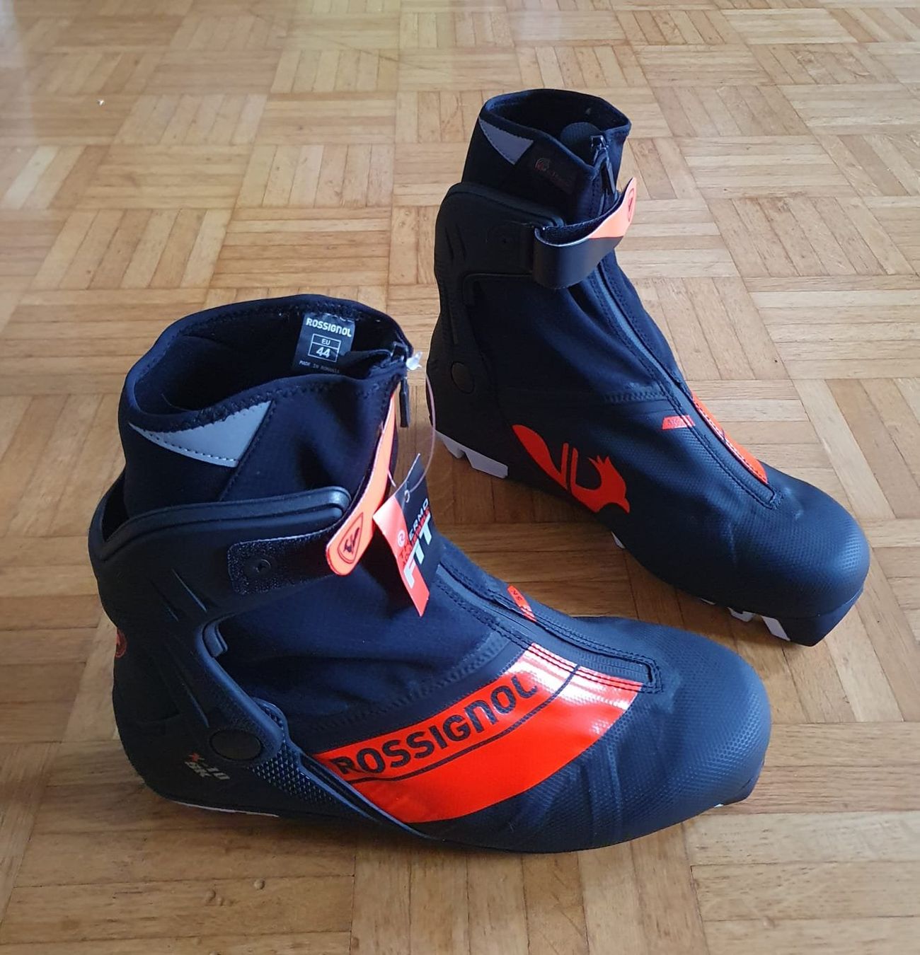 Rossignol Chaussures hommes: Rossignol X-10 Skate / taille 44 / neuve – Neuf avec emballage d'origine à La Chaux-de-Fonds par Matmountain