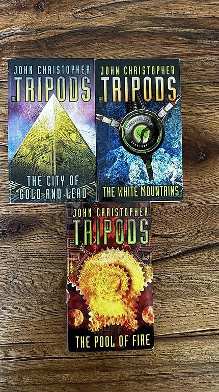 Bücher: The Tripods Trilogy   3-Book Set by John Christopher – Gebraucht aus Glattpark(Opfikon) von uli_v96q