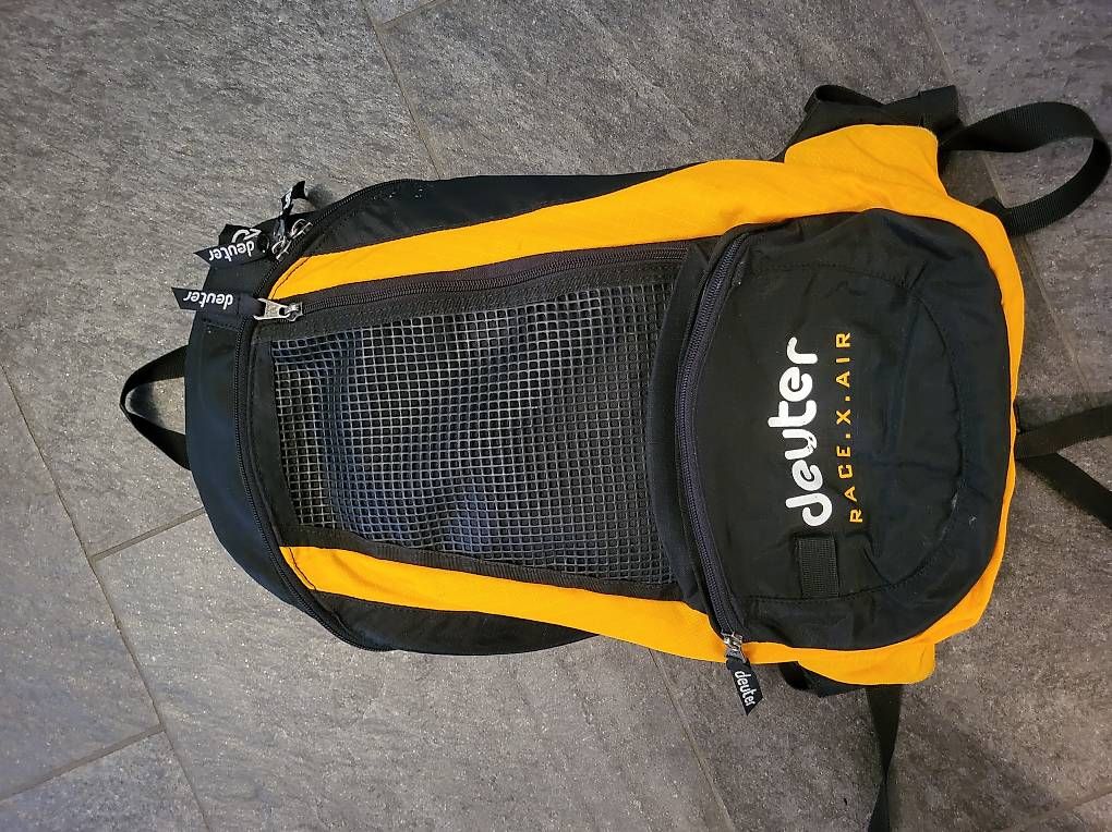 Deuter Zaini: Deuter Pace.X.Air Rucksack Schwarz/Gelb - Perfekt ... – Usato da Oberglatt ZH venduto da watchkurt 3