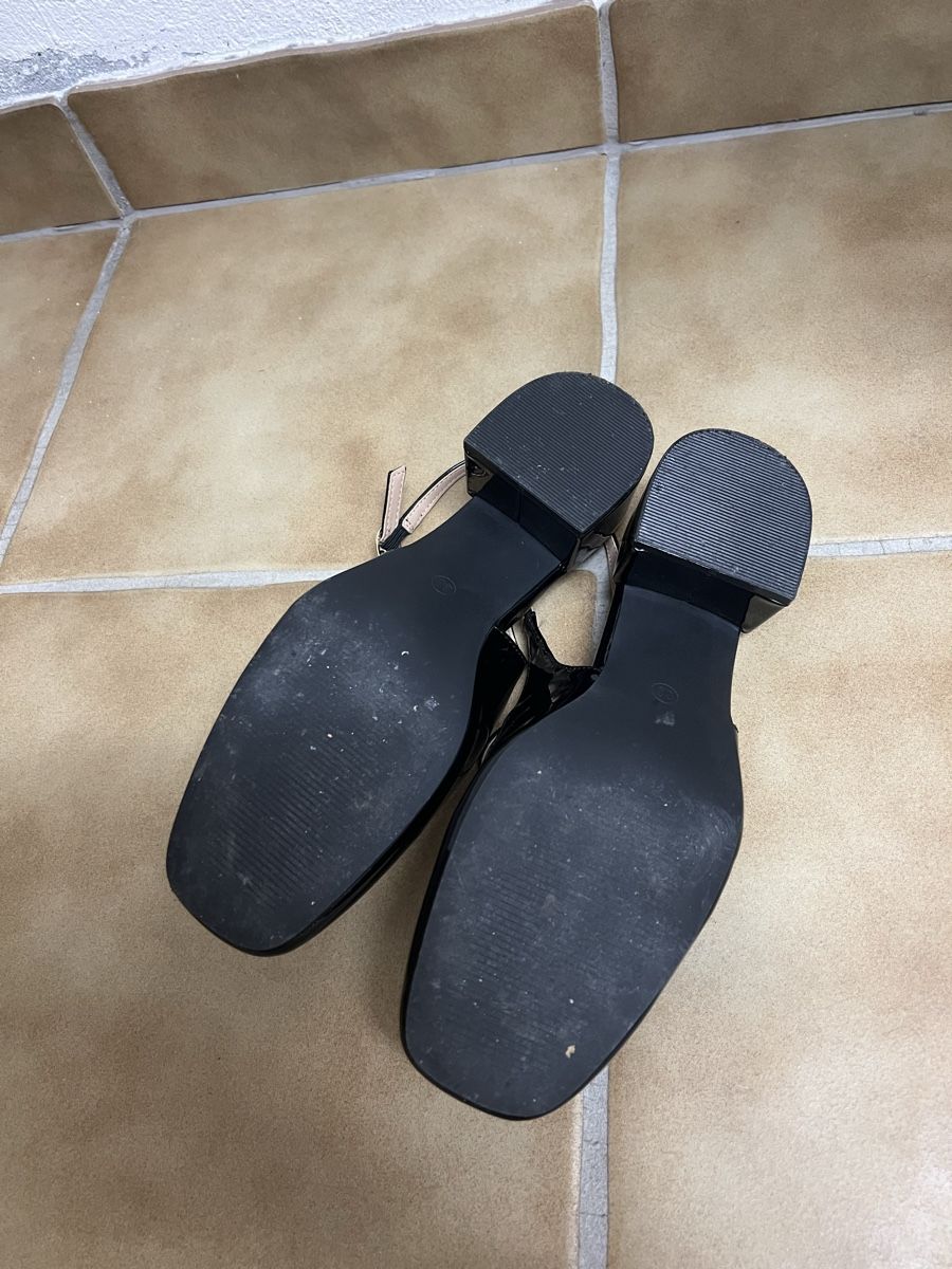 Scarpe da donna: Black Patent Slingback Size 38 – Nuovo (secondo la descrizione) da Savièse venduto da Flowery_x 3