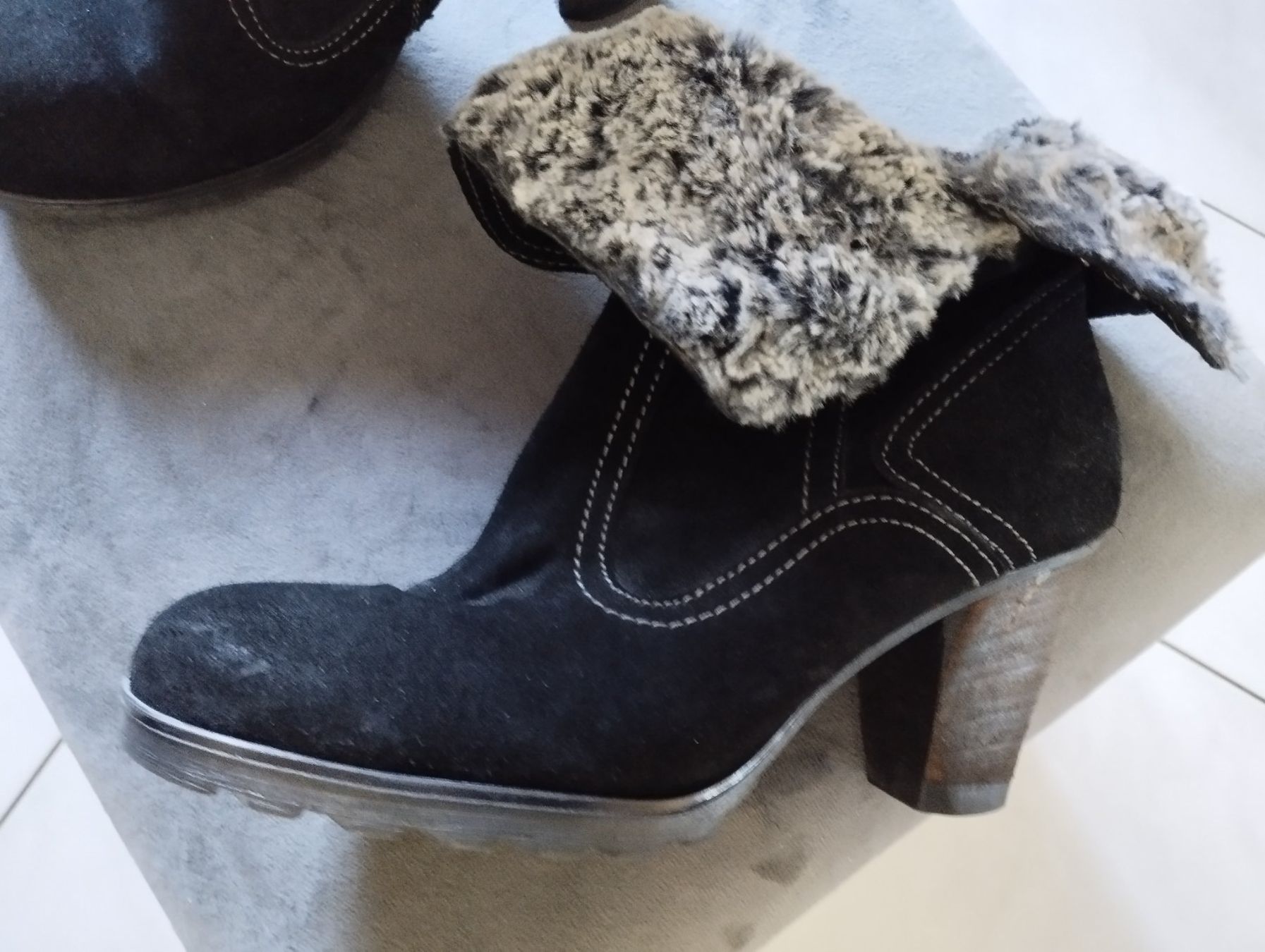 Damenschuhe: Stiefelette mit Dekofell – Gebraucht aus Zollikofen von zr65 2