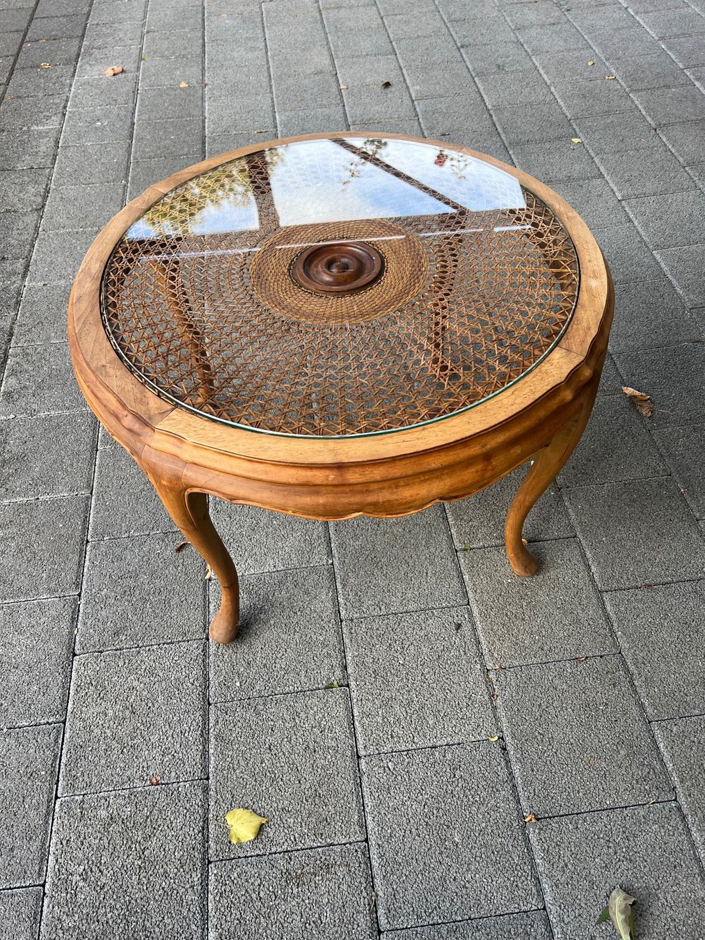 Tavoli: Antiker Salontisch – Usato da Aarburg venduto da Annemarie16 3