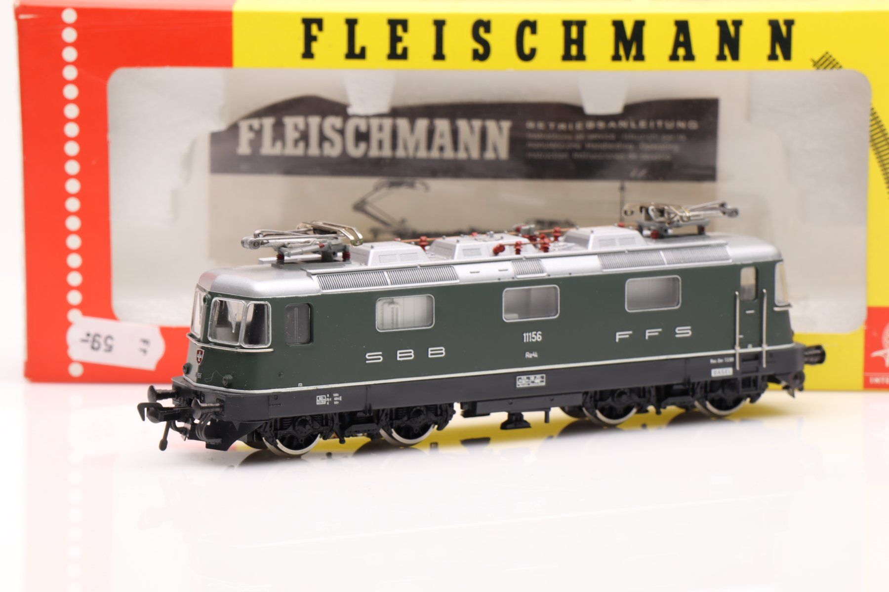 Fleischmann Modellini di ferrovie: Fleischmann 4340 SBB Re 4/4" grün DC, H0 – Usato da Ried (Muotathal) venduto da Modellbahn.swiss