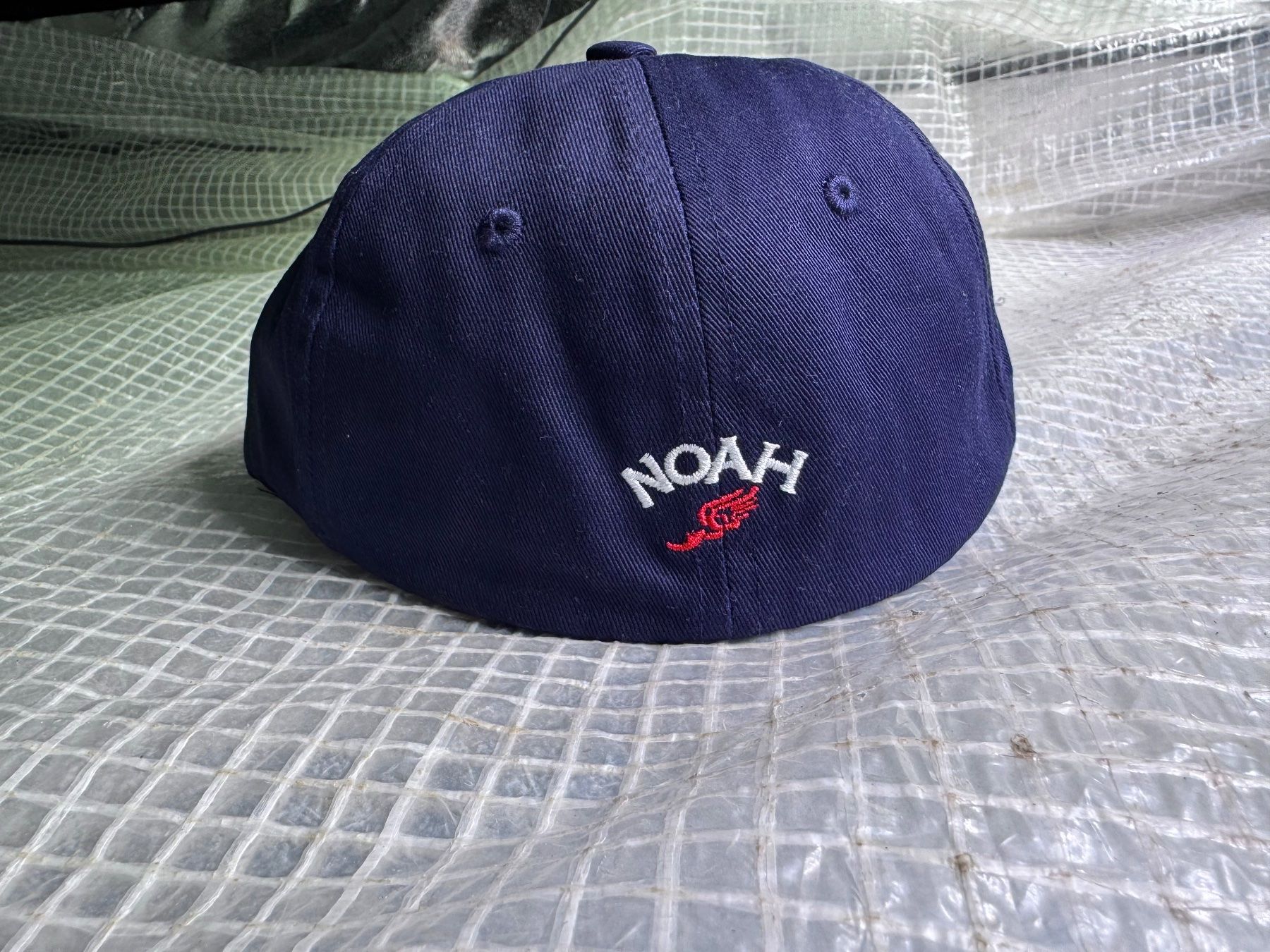 Copricapi, berretti & cappellini: noah cap dadhat ripped/no brim – Nuovo e nell'imballaggio originale da wädenswil venduto da 112345